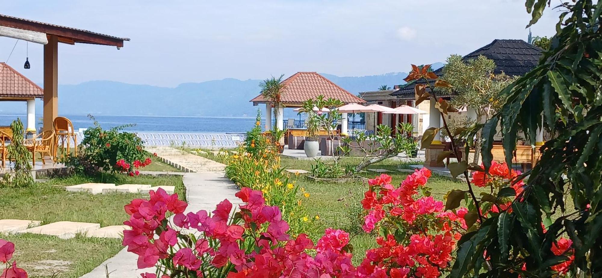 Juma Cottages Tuk Tuk Exterior photo